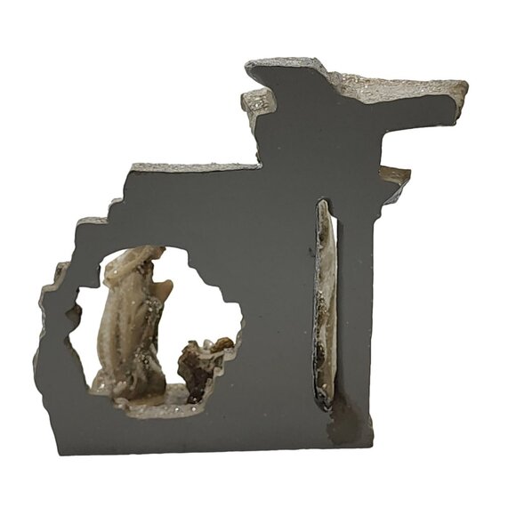 Nativity Scene Figurine With Holy Family And Stable Glitter Accents 7in Tall - Picture 10 of 11